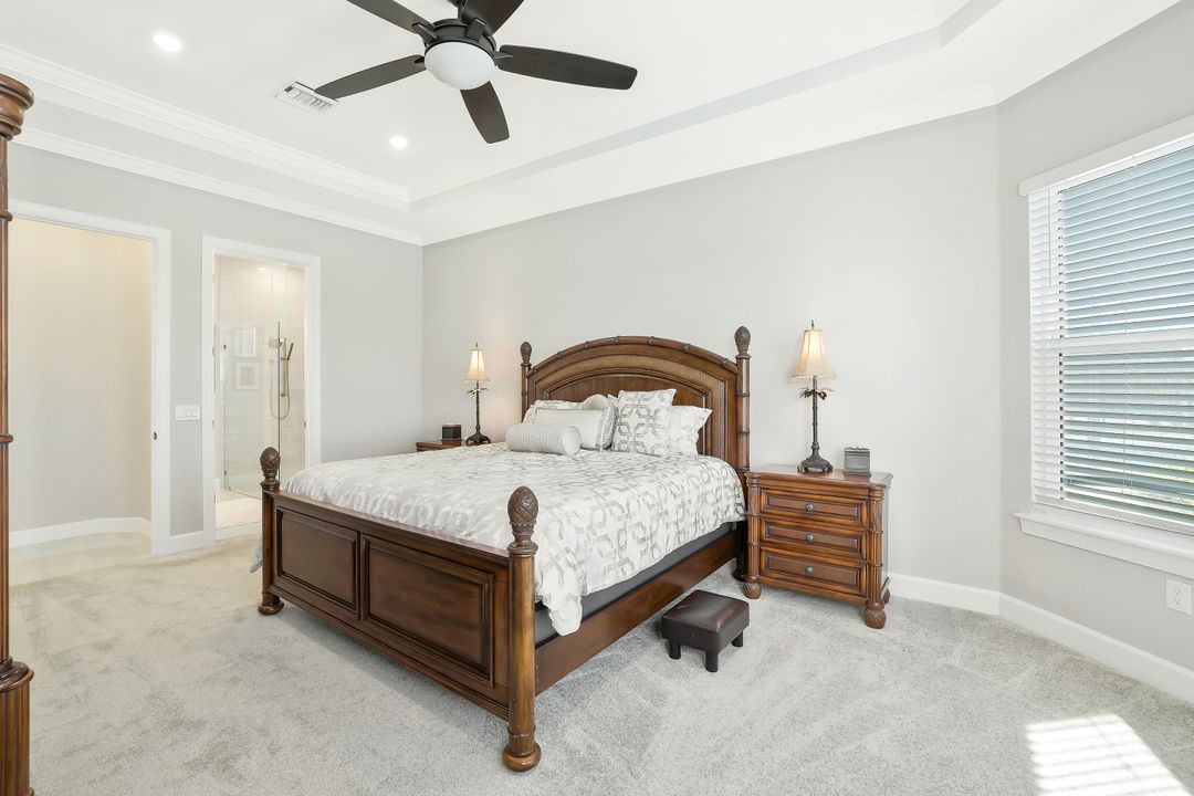 15710 Triesta Ln, Naples, FL 34114