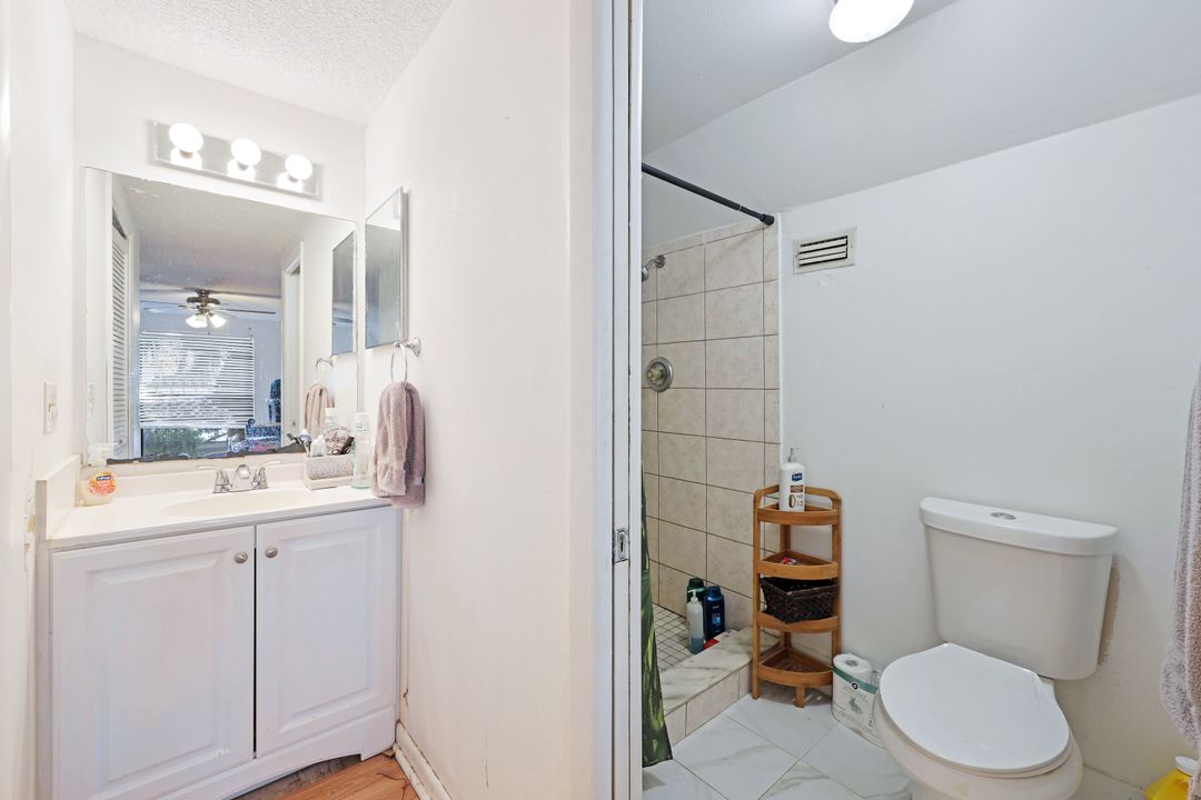 17407 Dumont Dr, Fort Myers, FL 33967