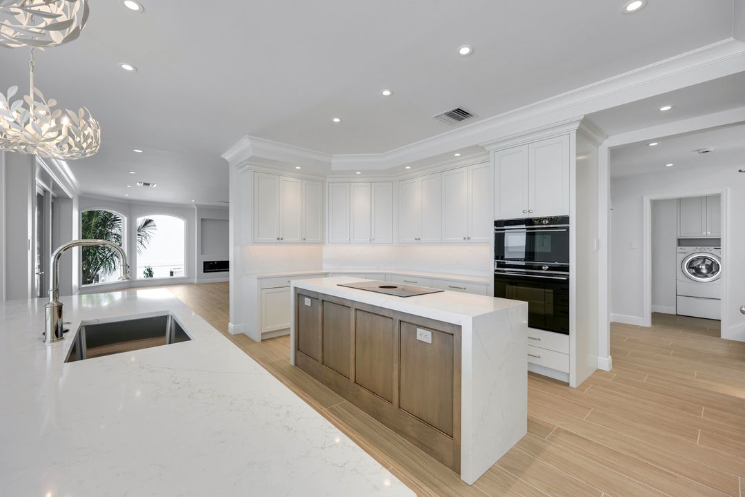 4265 W Gulf Dr, Sanibel, FL 33957