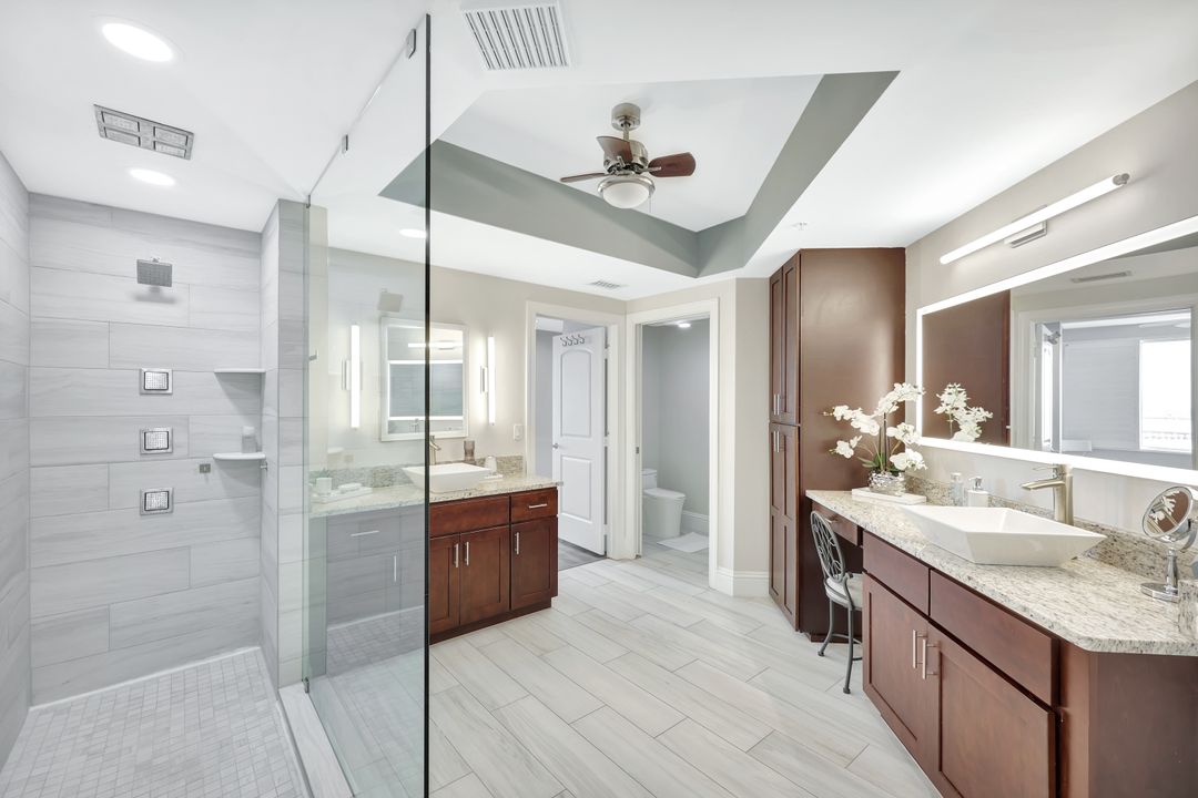 2104 W First St #1404, Fort Myers, FL 33901