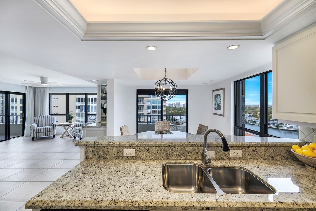 4451 Gulf Shore Blvd N #1605, Naples, FL 34103