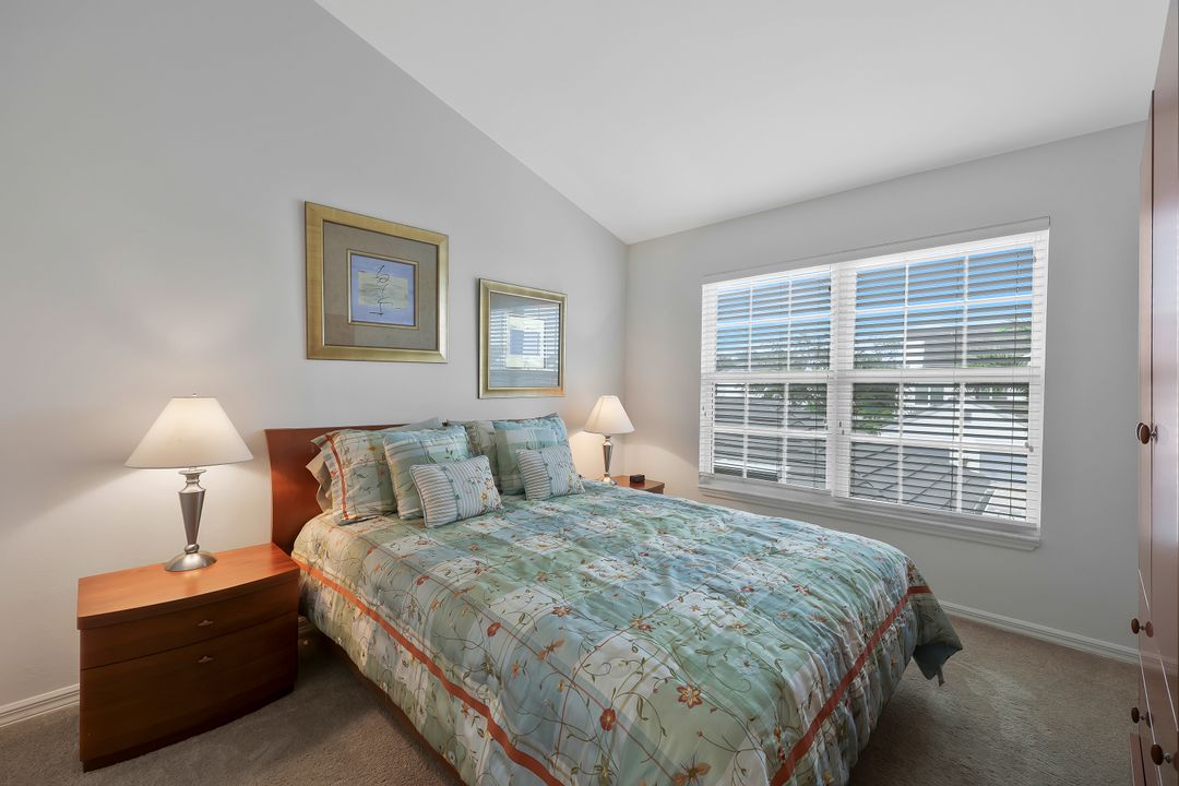 5963 Sand Wedge Ln #207, Naples, FL 34110