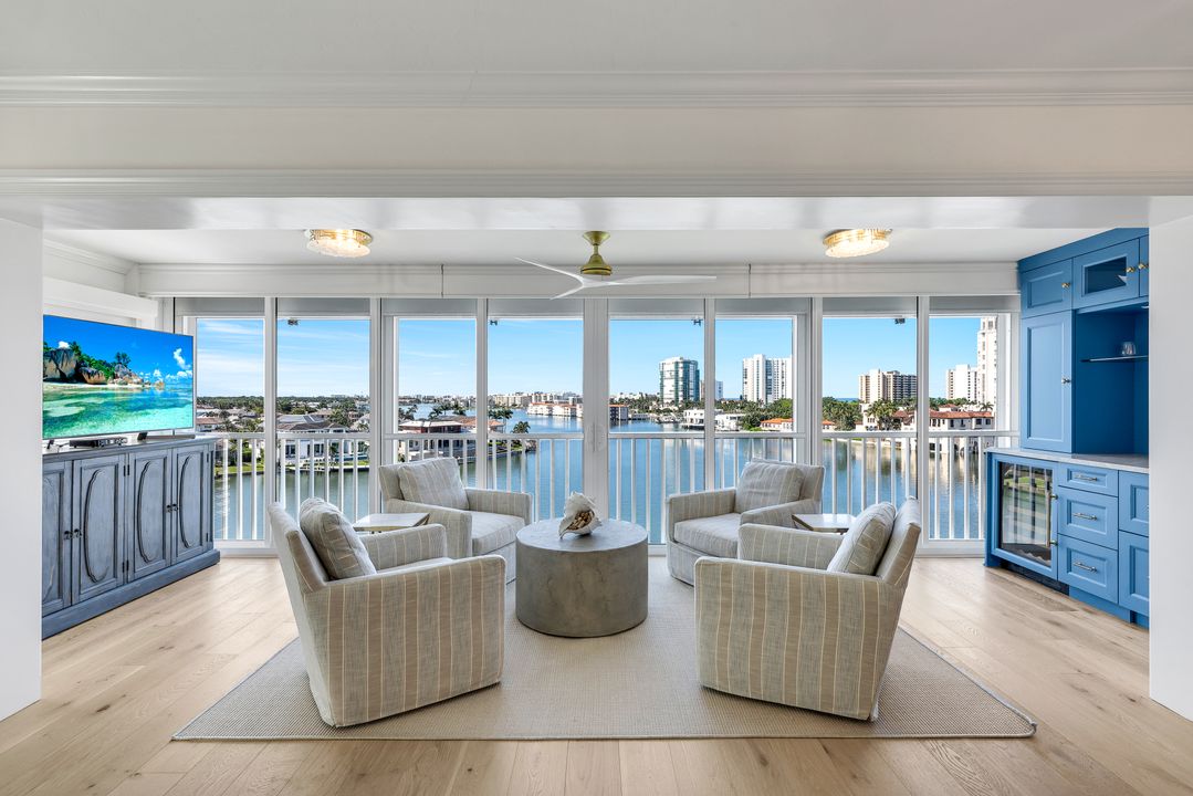 250 Park Shore Dr #601, Naples, FL 34103