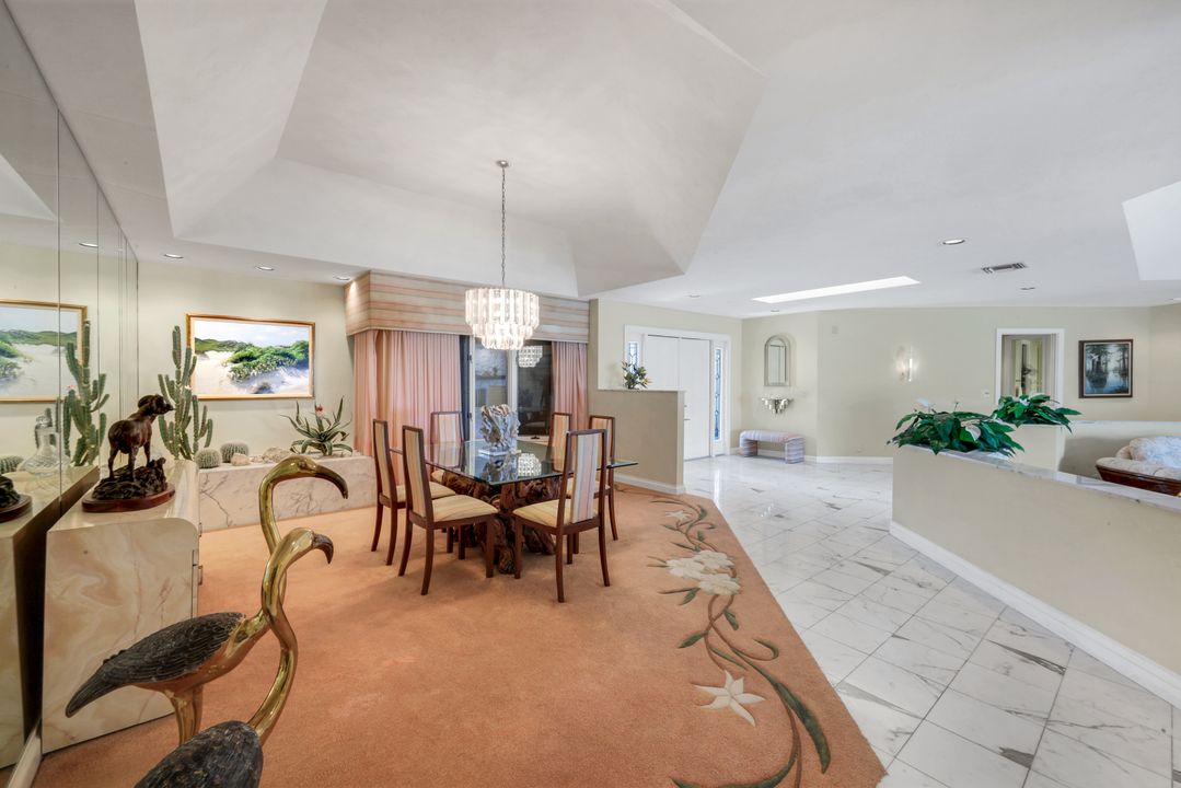 2227 Regal Way, Naples, FL 34110