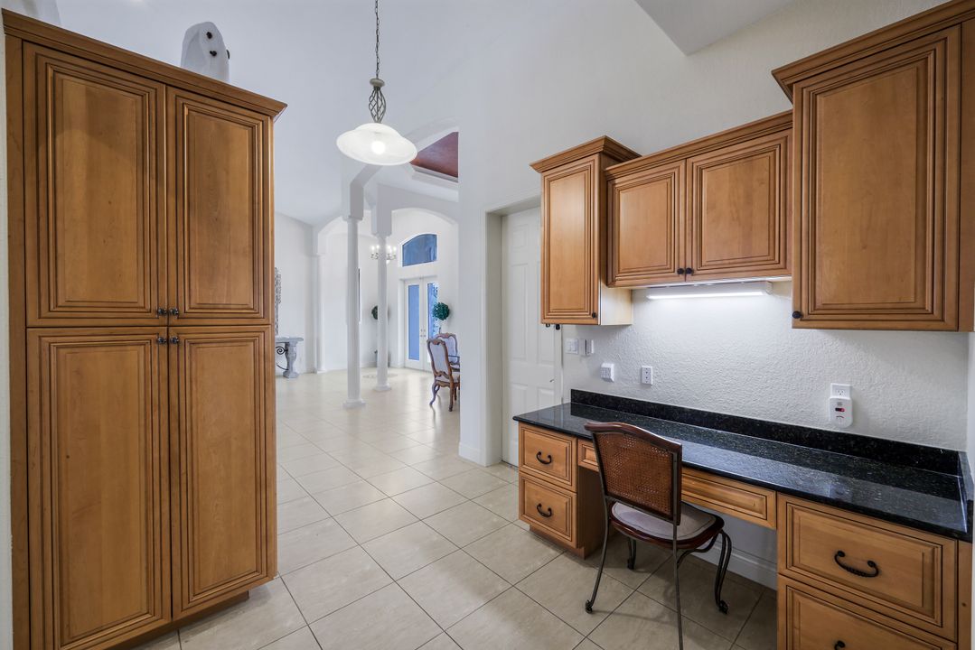 5929 SW 1st Ct, Cape Coral, FL 33914