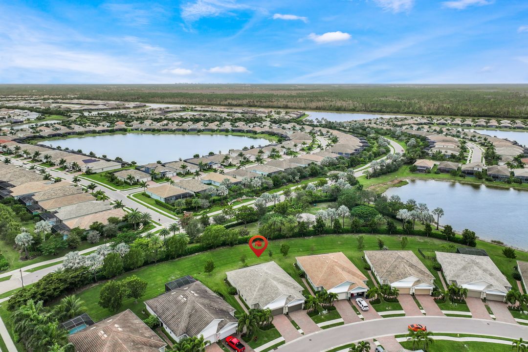 14551 Edgewater Cir, Naples, FL 34114