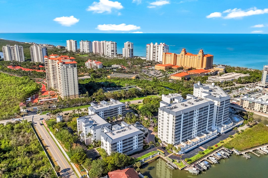 410 Flagship Dr #701, Naples, FL 34108