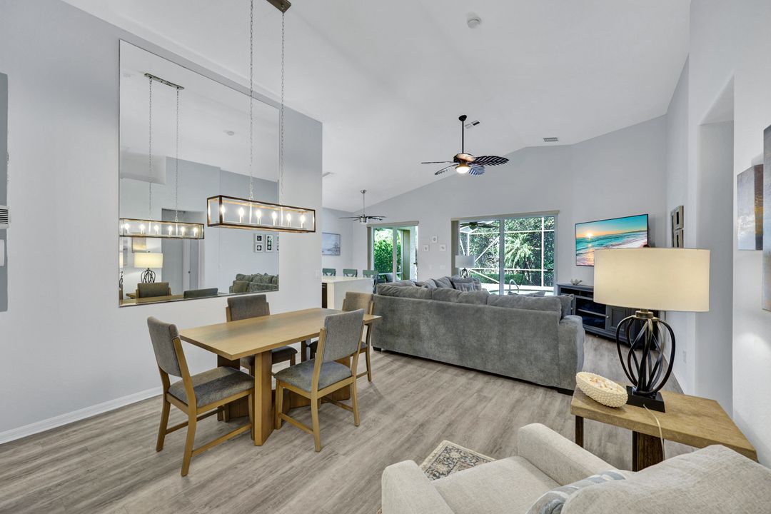 227 Glen Eagle Cir, Naples, FL 34104
