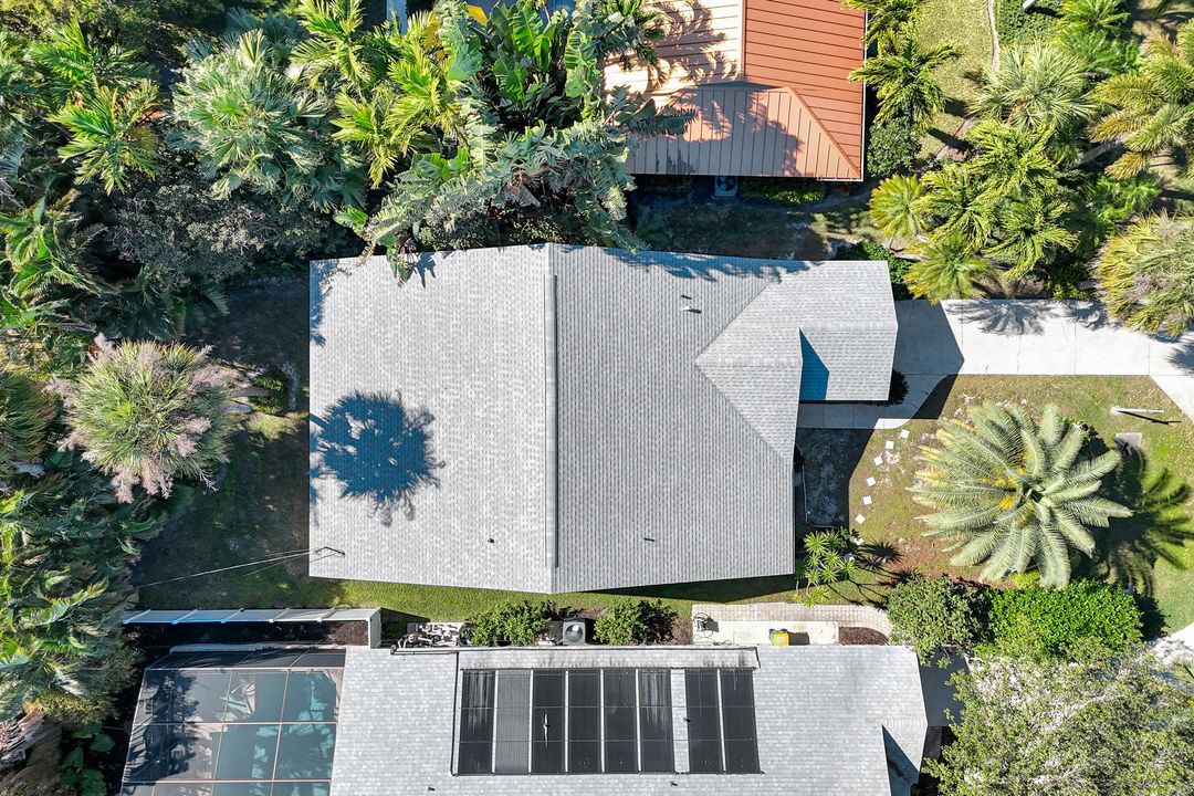 812 102nd Ave N, Naples, FL 34108