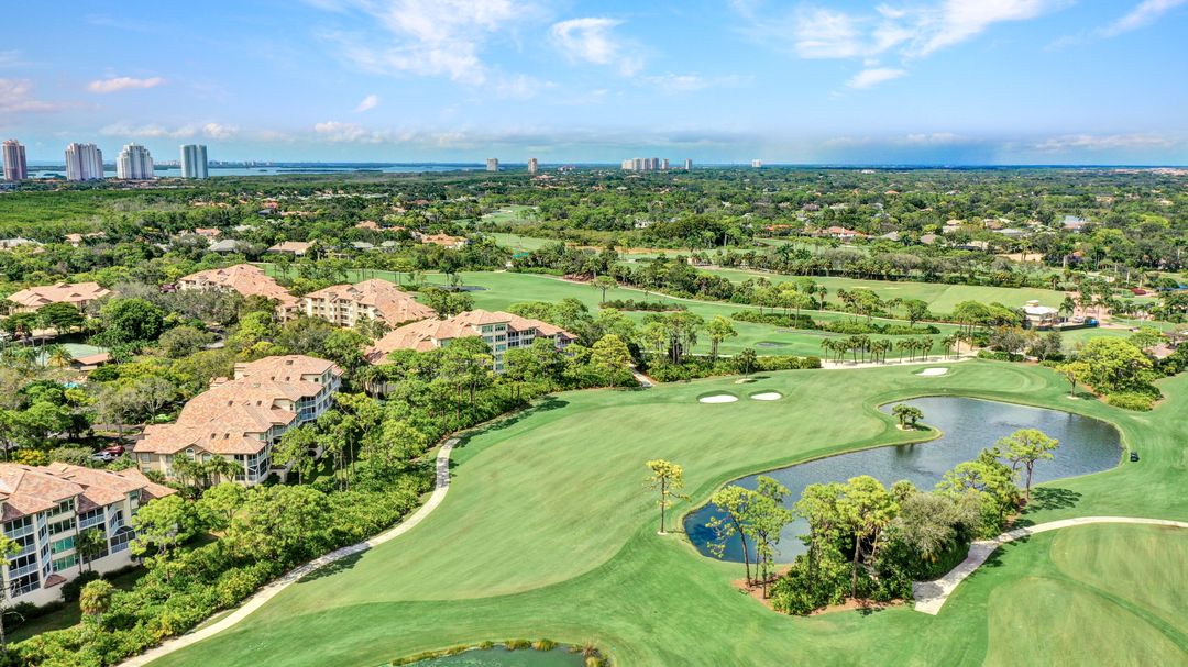 26910 Wedgewood Dr  #305, Bonita Springs, FL 34134