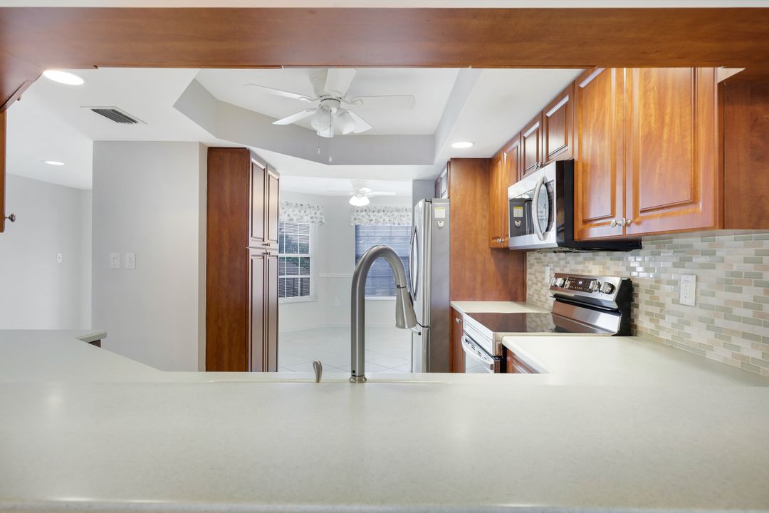 4261 Shetland Ct #205, Naples, FL 34112