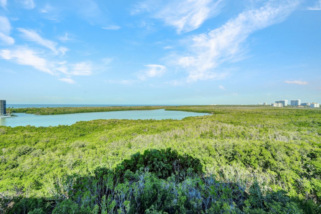 285 Grande Way #903, Naples, FL 34110