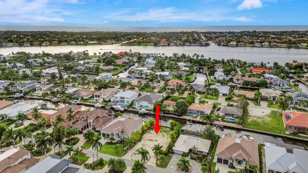 2180 Snook Dr, Naples, FL 34102