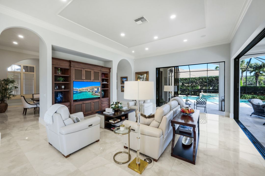 22121 Shallowater Ln, Bonita Springs, FL 34135