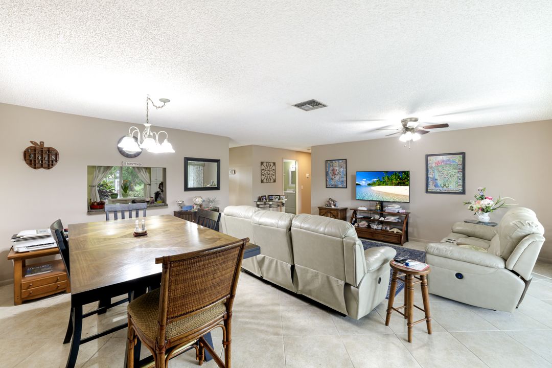 91 Glades Blvd #1, Naples, FL 34112