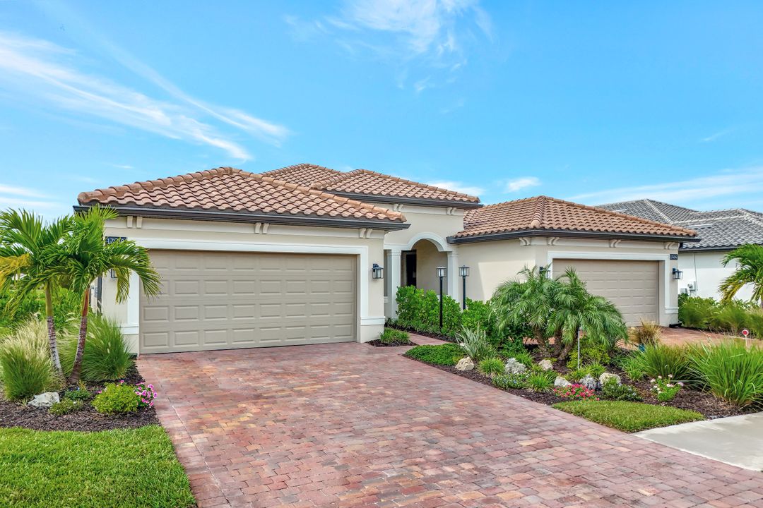 17408 Corsini Dr, Fort Myers, FL 33913
