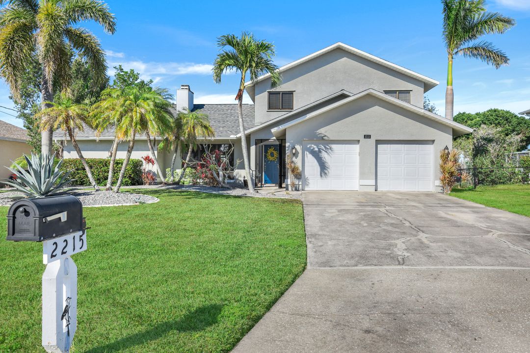 2215 SE 15th St, Cape Coral, FL 33990