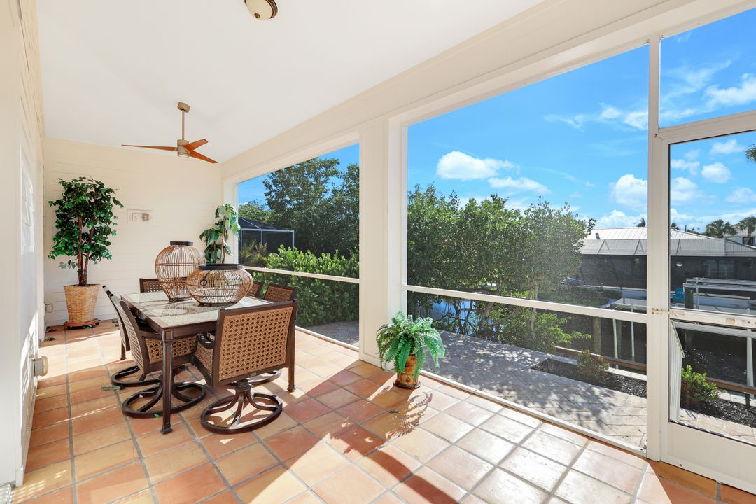 27080 Flamingo Dr, Bonita Springs, FL 34135