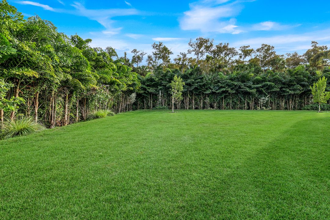 12083 Azalea Wy, Naples, FL 34120