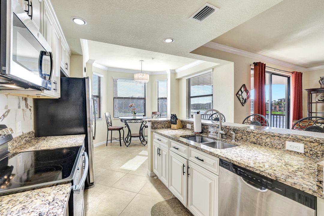 9554 Trevi Ct #4726, Naples, FL 34113