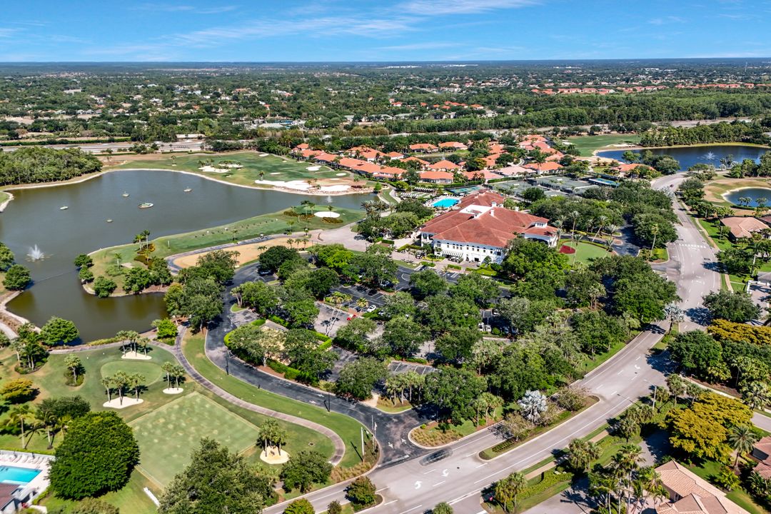 5877 3 Iron Dr #702, Naples, FL 34110
