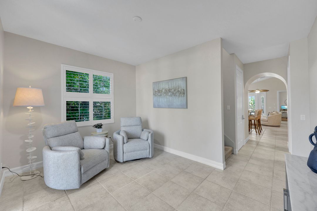 636 102nd Ave N, Naples, FL 34108, Naples, FL 34108