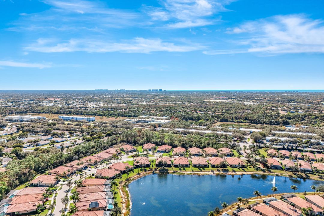 9142 Isla Bella Cir, Bonita Springs, FL 34135