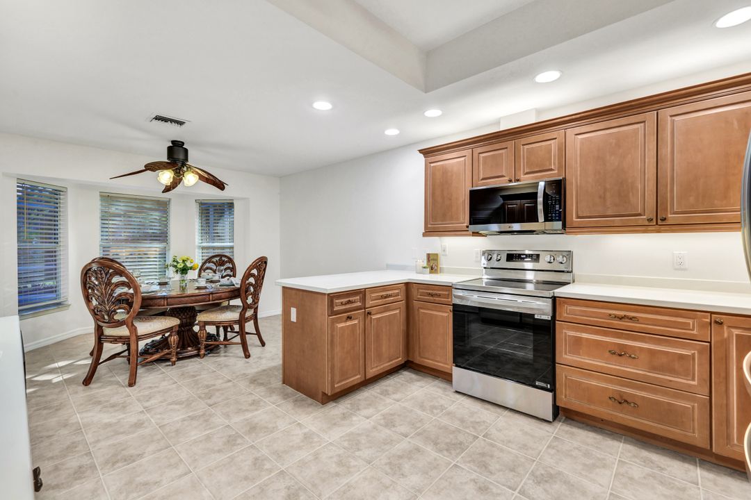 3332 White Blvd, Naples, FL 34117