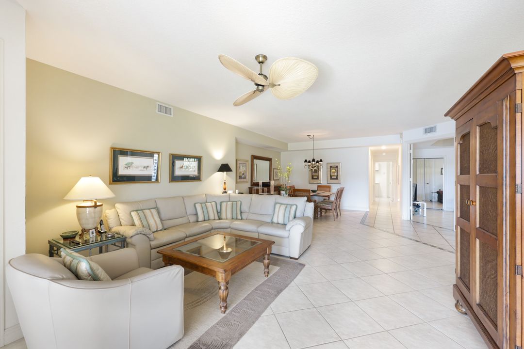610 Laguna Royale Blvd #1001, Naples, FL 34119