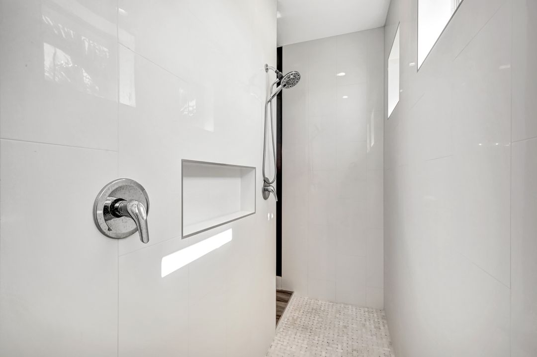 2801 NW 15th St, Cape Coral, FL 33993