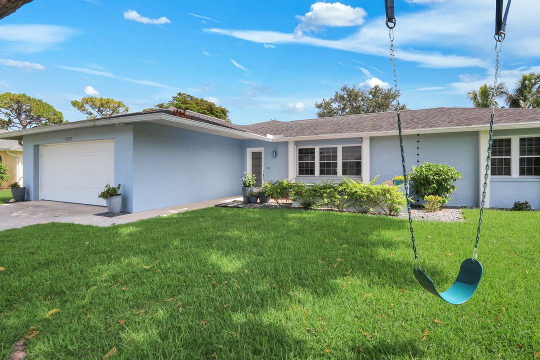 2212 SE 7th St, Cape Coral, FL 33990