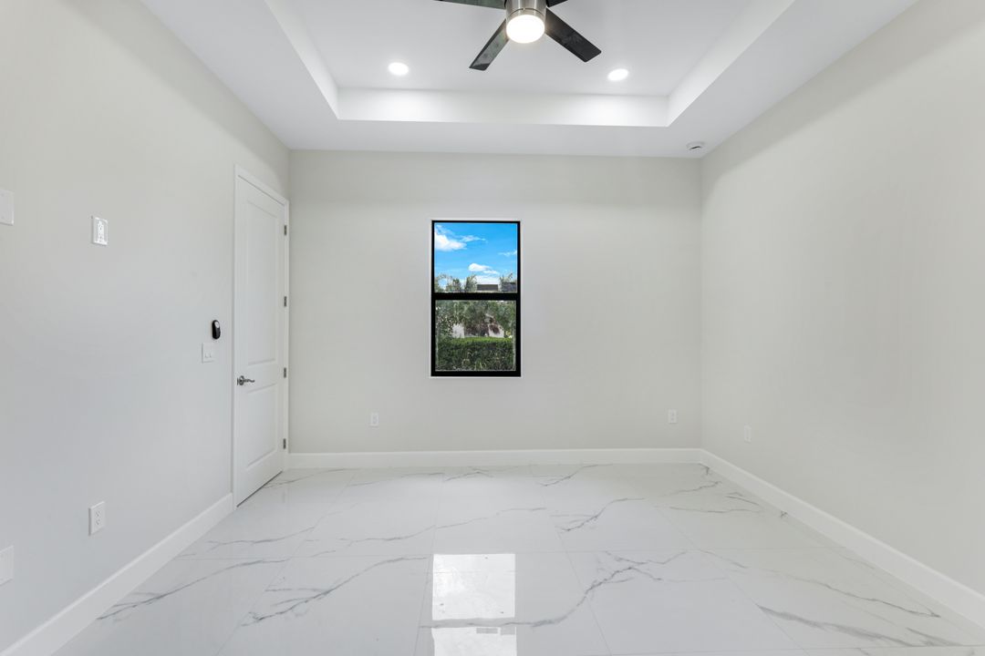 4409 5th St W, Lehigh Acres, FL 33971