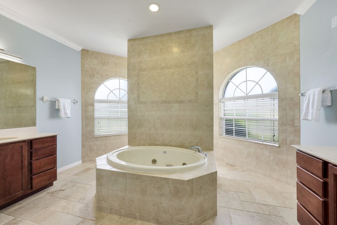 5321 SW 23rd Ave, Cape Coral, FL 33914
