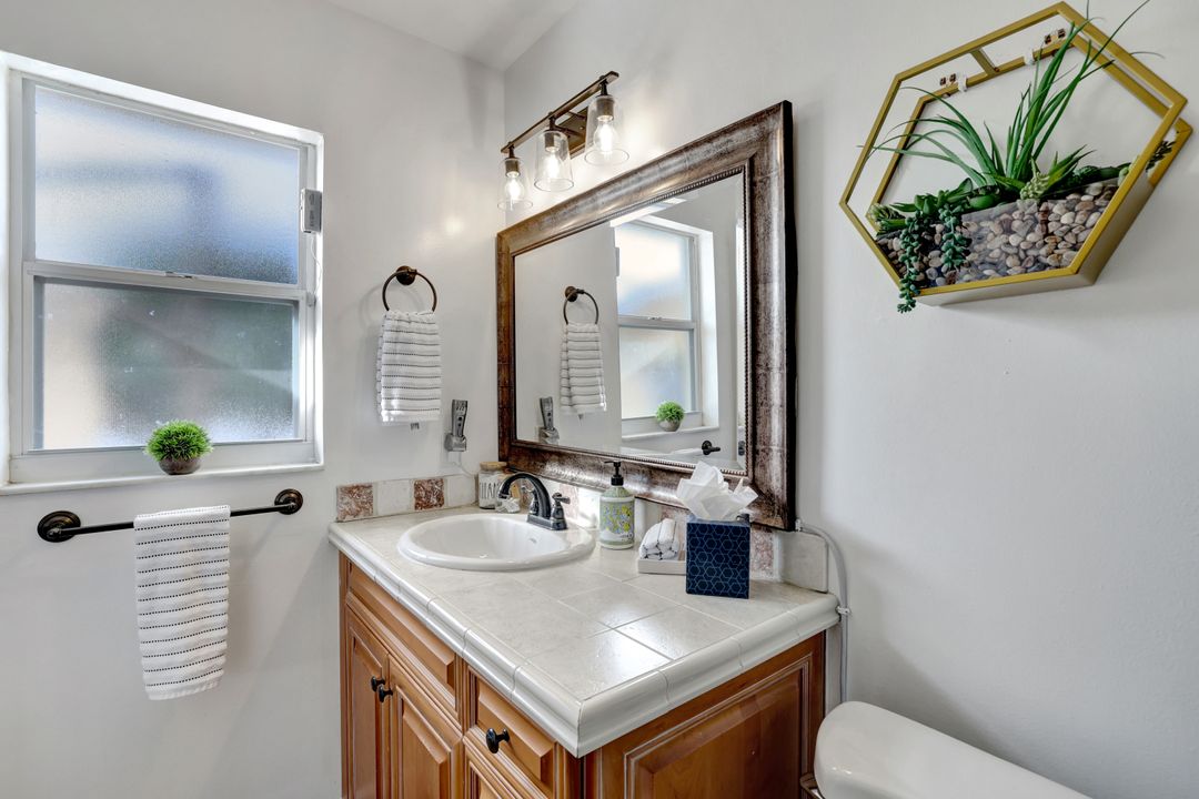 782 103rd Ave N, Naples, FL 34108