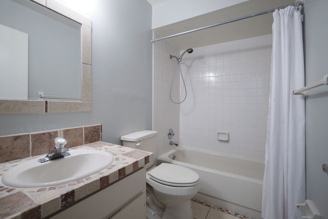 1100 Pondella Rd #611, Cape Coral, FL 33909