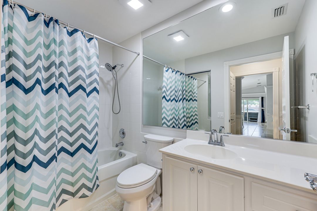7221 Bellini Way, Naples, FL 34114