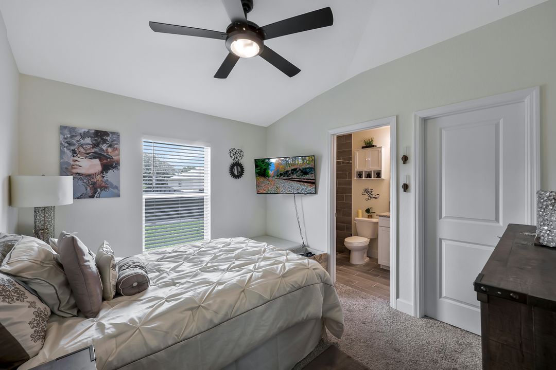 2922 20th St SW, Lehigh Acres, FL 33976