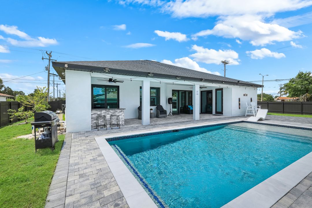 2419 Country Club Blvd, Cape Coral, FL 33990