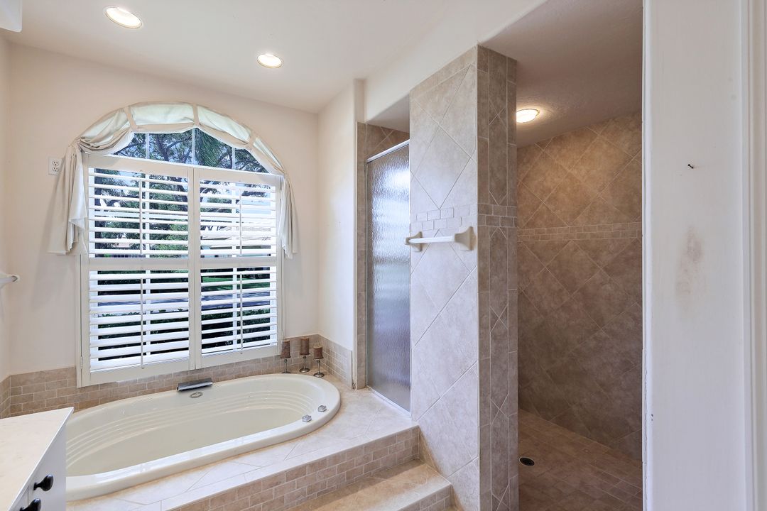 13111 Bridgeford Ave, Bonita Springs, FL 34135