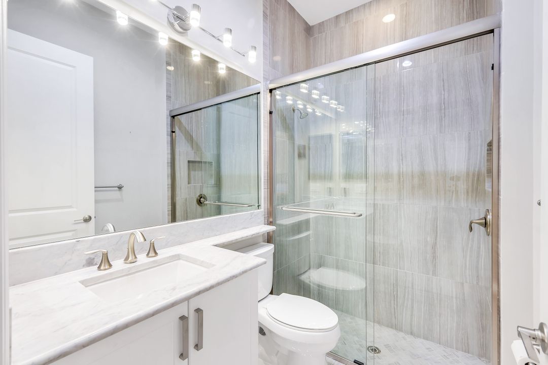 28560 Twain Dr, Bonita Springs, FL 34135