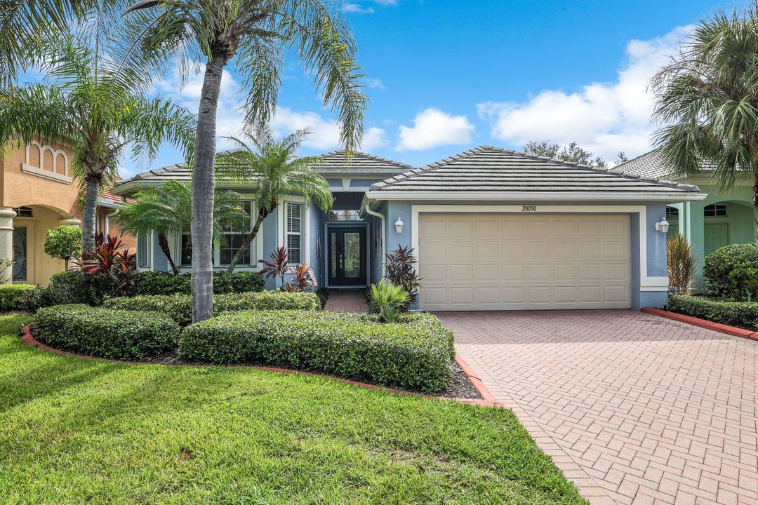 20050 Rookery Dr, Estero, FL 33928