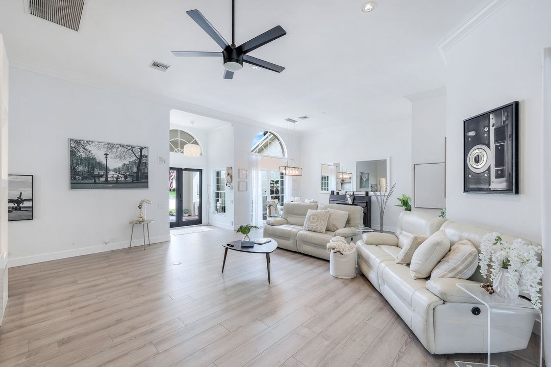 3653 Saybrook Pl, Bonita Springs, FL 34134