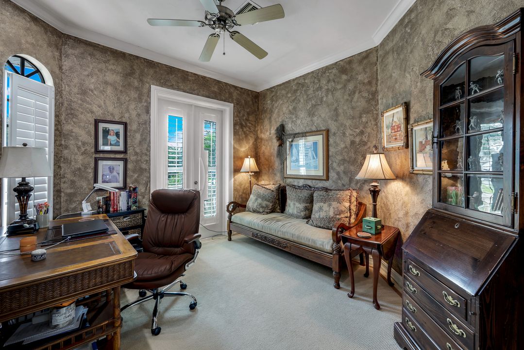 201 San Mateo Dr, Bonita Springs, FL 34134