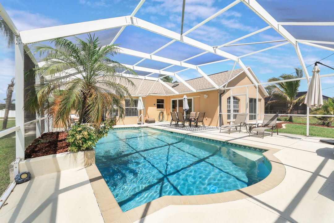 2318 SW 26th Terrace, Cape Coral, FL 33914