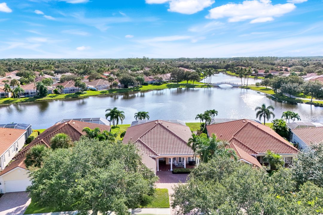 4338 Queen Elizabeth Way, Naples, FL 34119