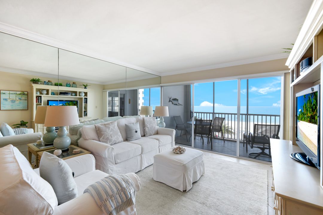 3443 Gulf Shore Blvd N #309, Naples, FL 34103