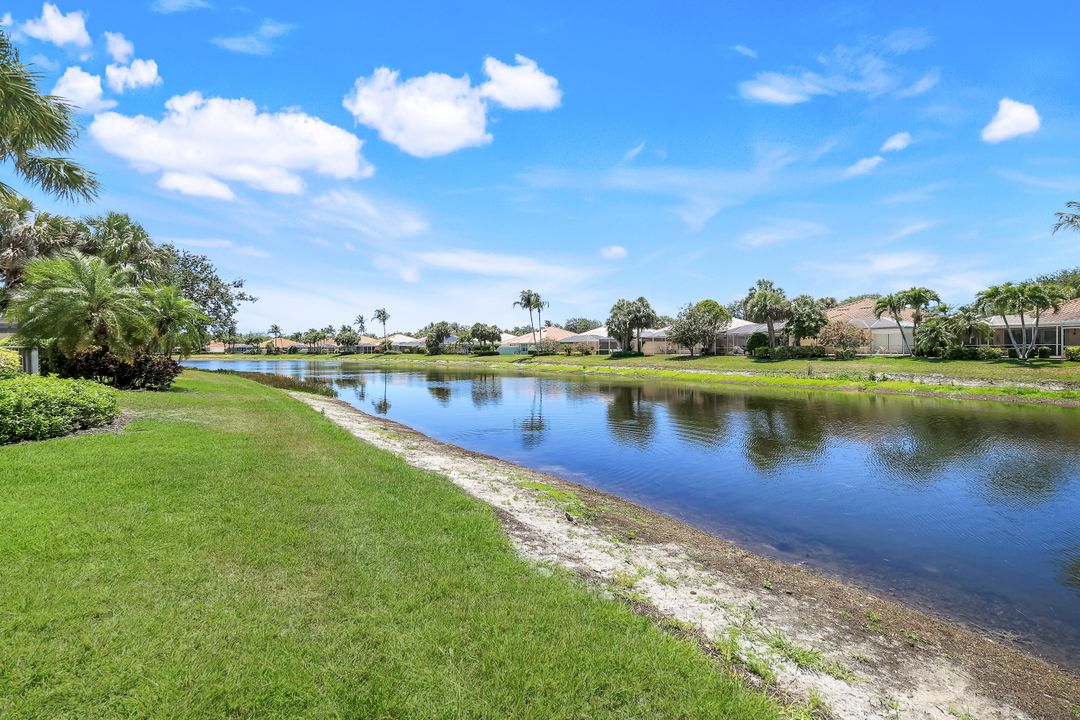 4479 Prescott Ln, Naples, FL 34119