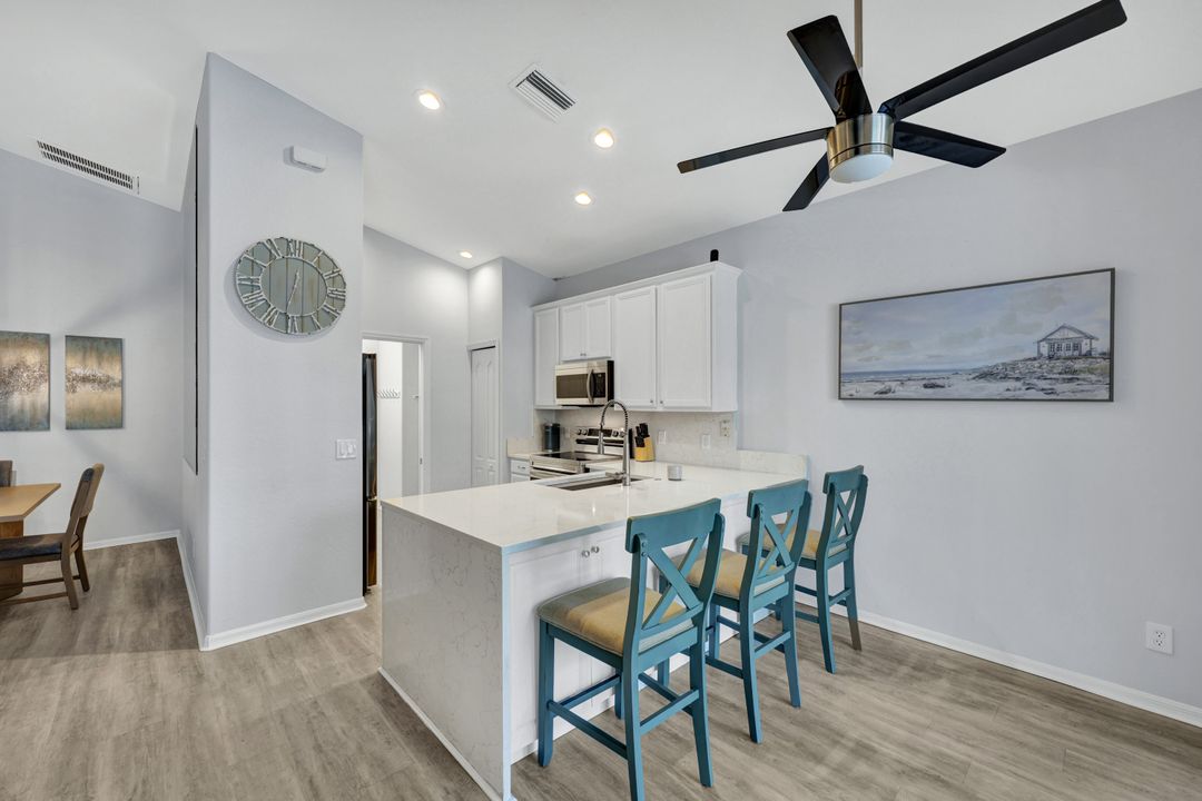 227 Glen Eagle Cir, Naples, FL 34104
