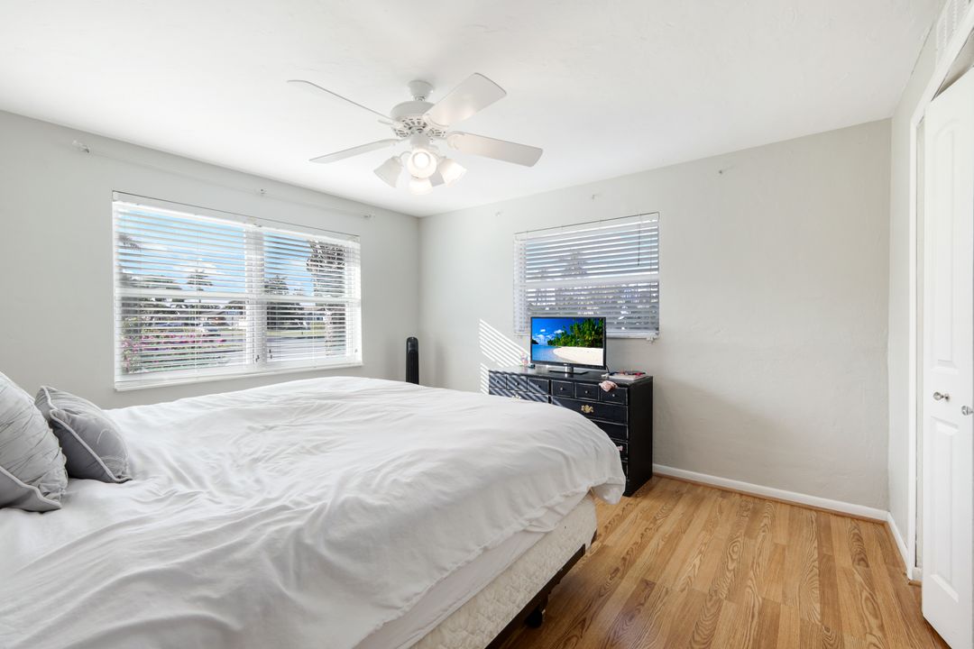 5203 Selby Dr, Fort Myers, FL 33919