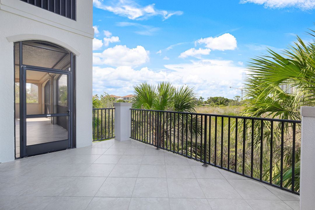 4730 Colony Villas Dr #802, Bonita Springs, FL 34134